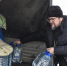 Брянковчане передали городу-побратиму Дебальцево гуманитарный груз, предназначенный для жителей, которые пострадали от атаки вражеских БПЛА - Город Брянка