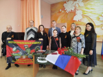 В УВК №10 состоялось открытие Парты Героя в память об участнике СВО и выпускнике Владиславе Ткаченко